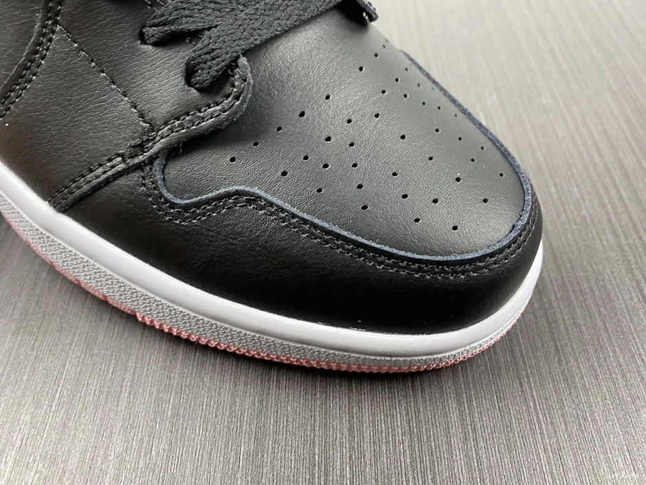 - 1 Mid Pink Arctic 555112-061 (GS) Jordan Black 0513